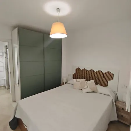 Apartmento - 300 M From The